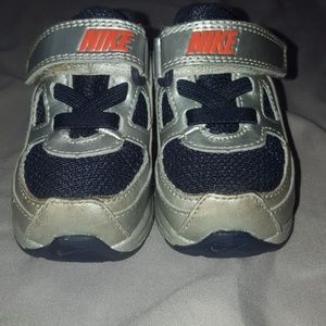 Baby shoes